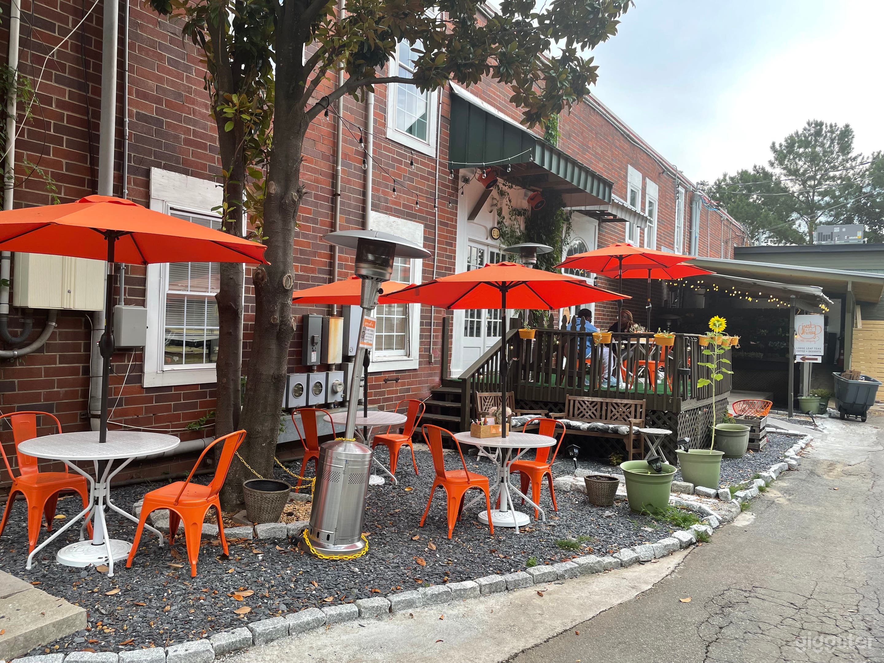 Cozy BeltLine Café for Meetings, Events & Gatherings Buyout Photo 4