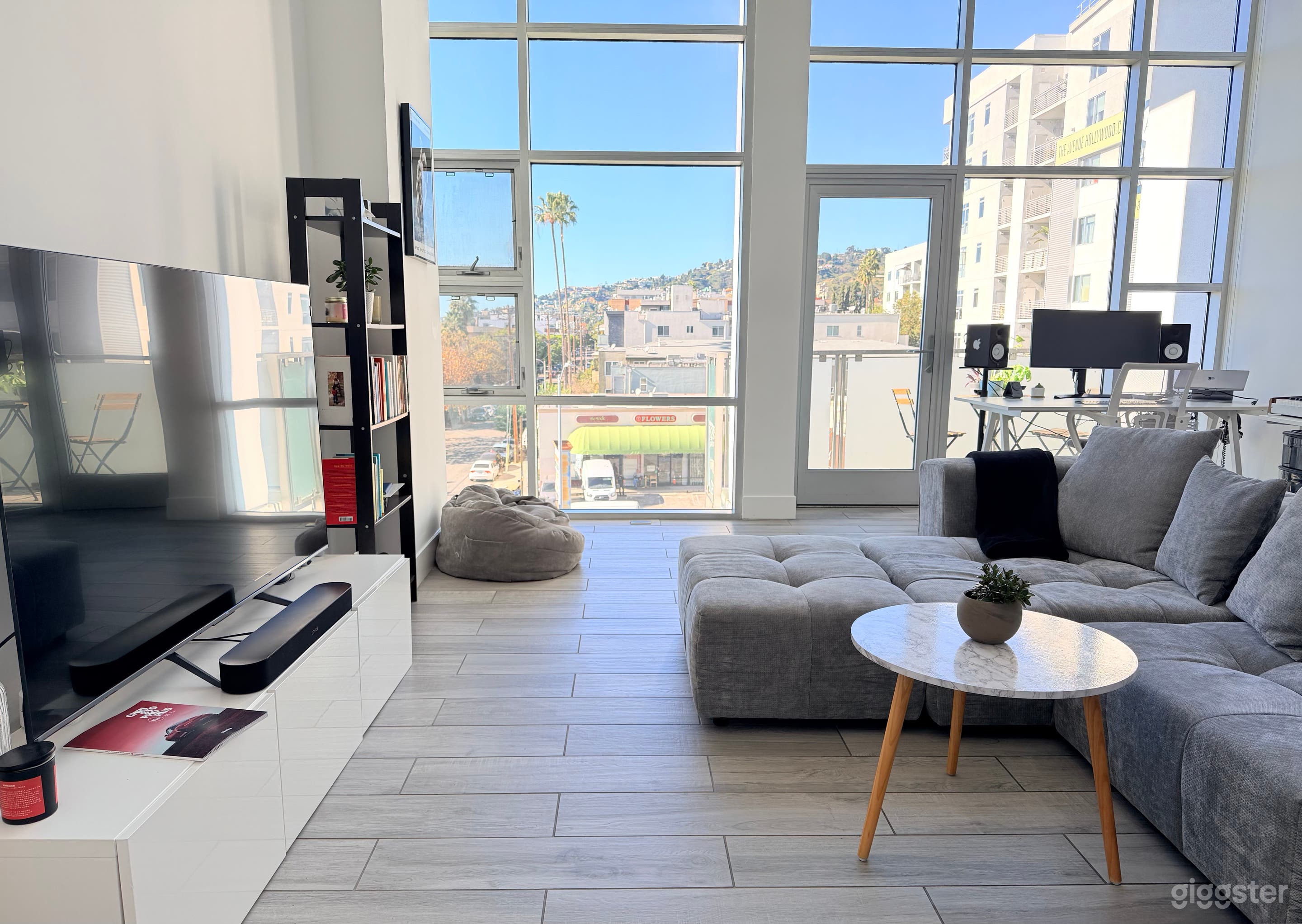 Bright Hollywood Loft with City Views Photo 2