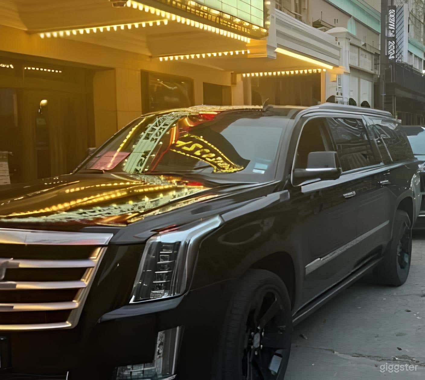 Cadillac Escalade Luxury Premium Photo 3