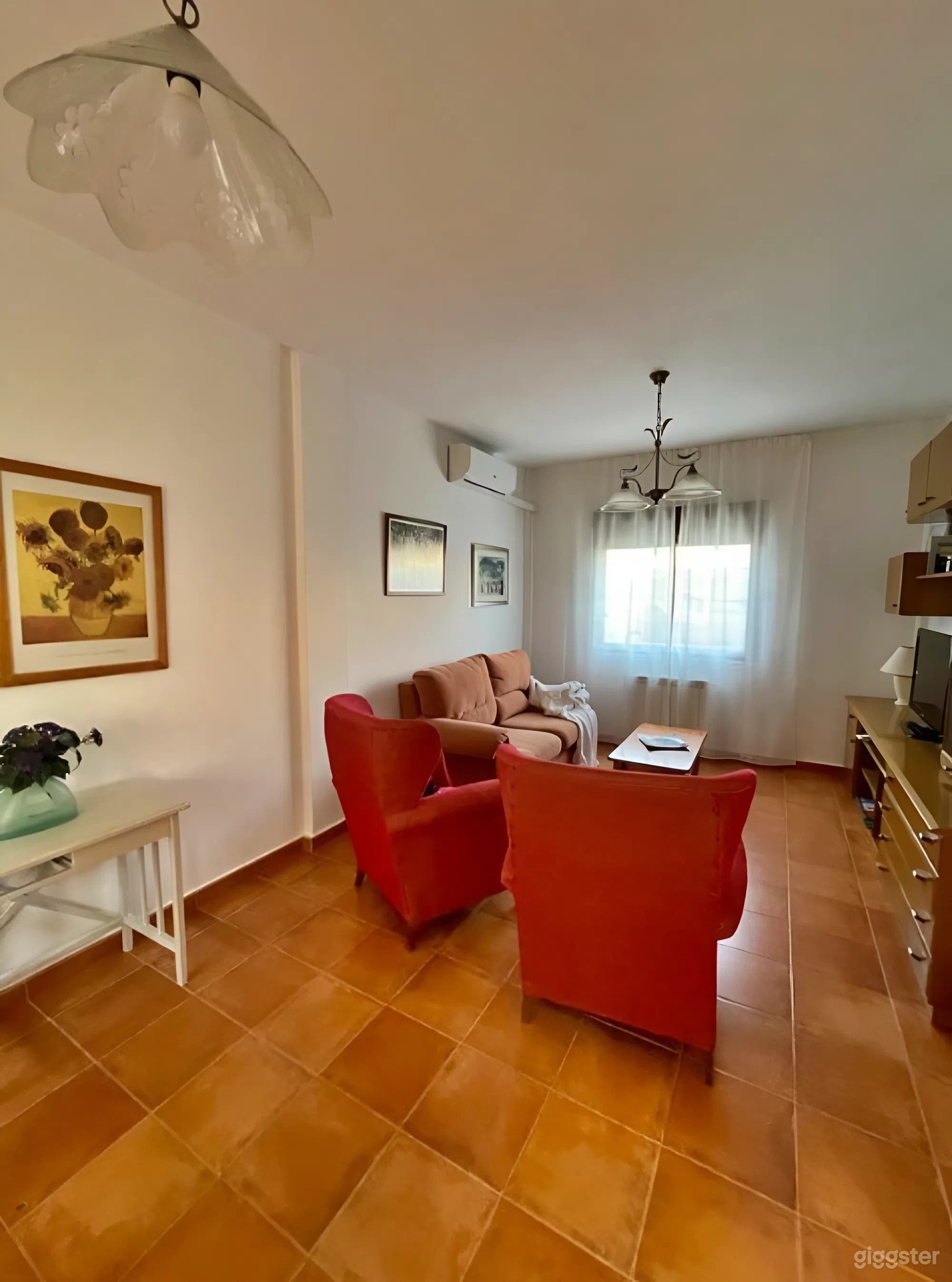 Casa Matillas | Encantador chalet con piscina y terrazas en el corazón de Bienservida Foto 4