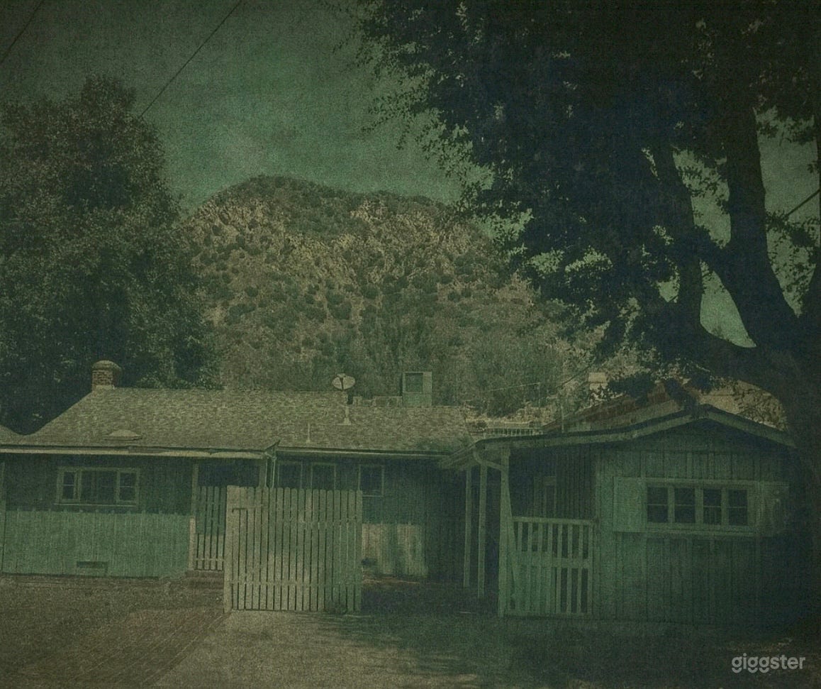 Abandoned Lakeside Retreat – Malibou Lake/Mountain Photo 3