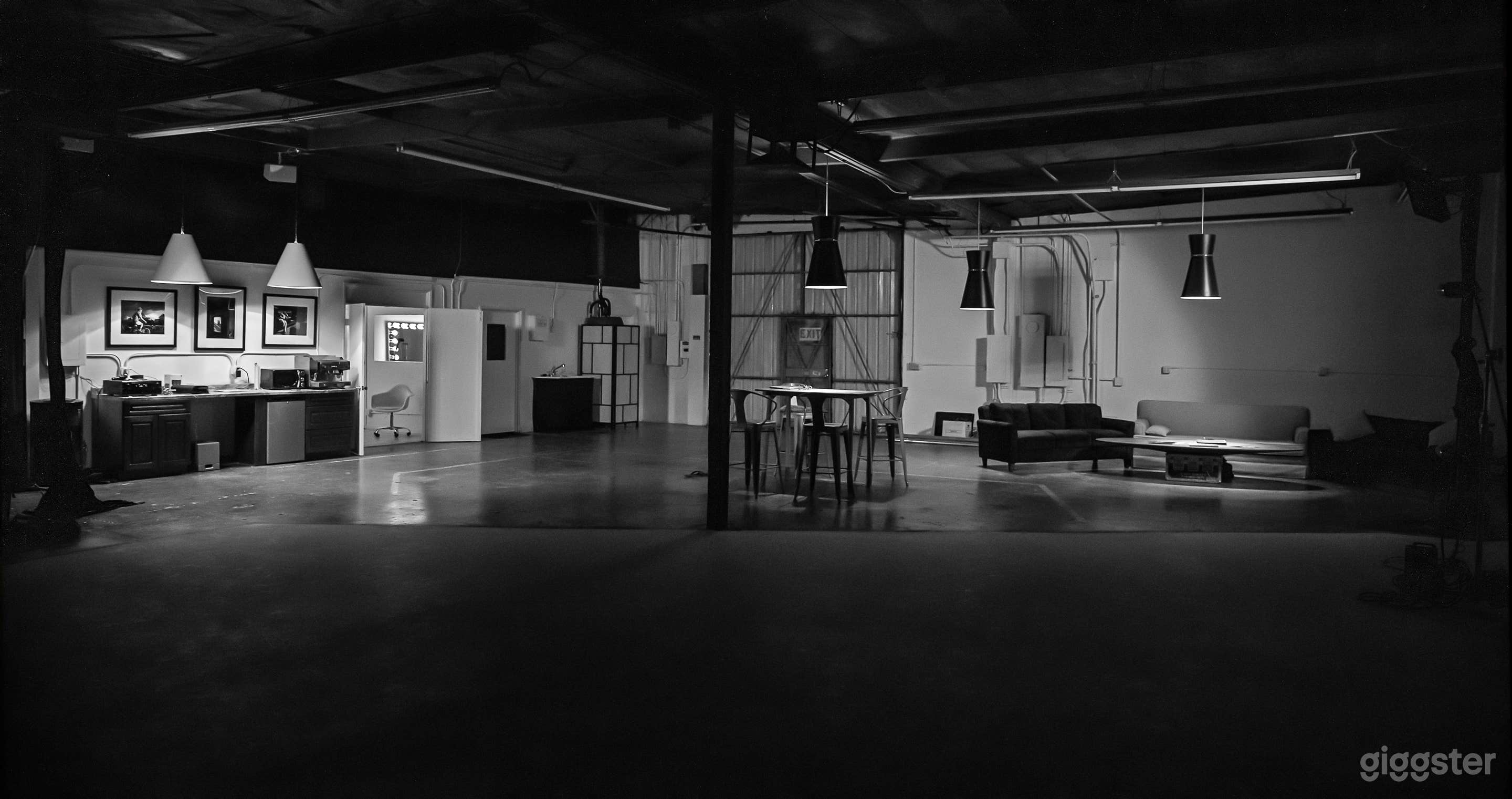 Spacious Orange County Studio with a 60' Cyc, Amen Photo 3