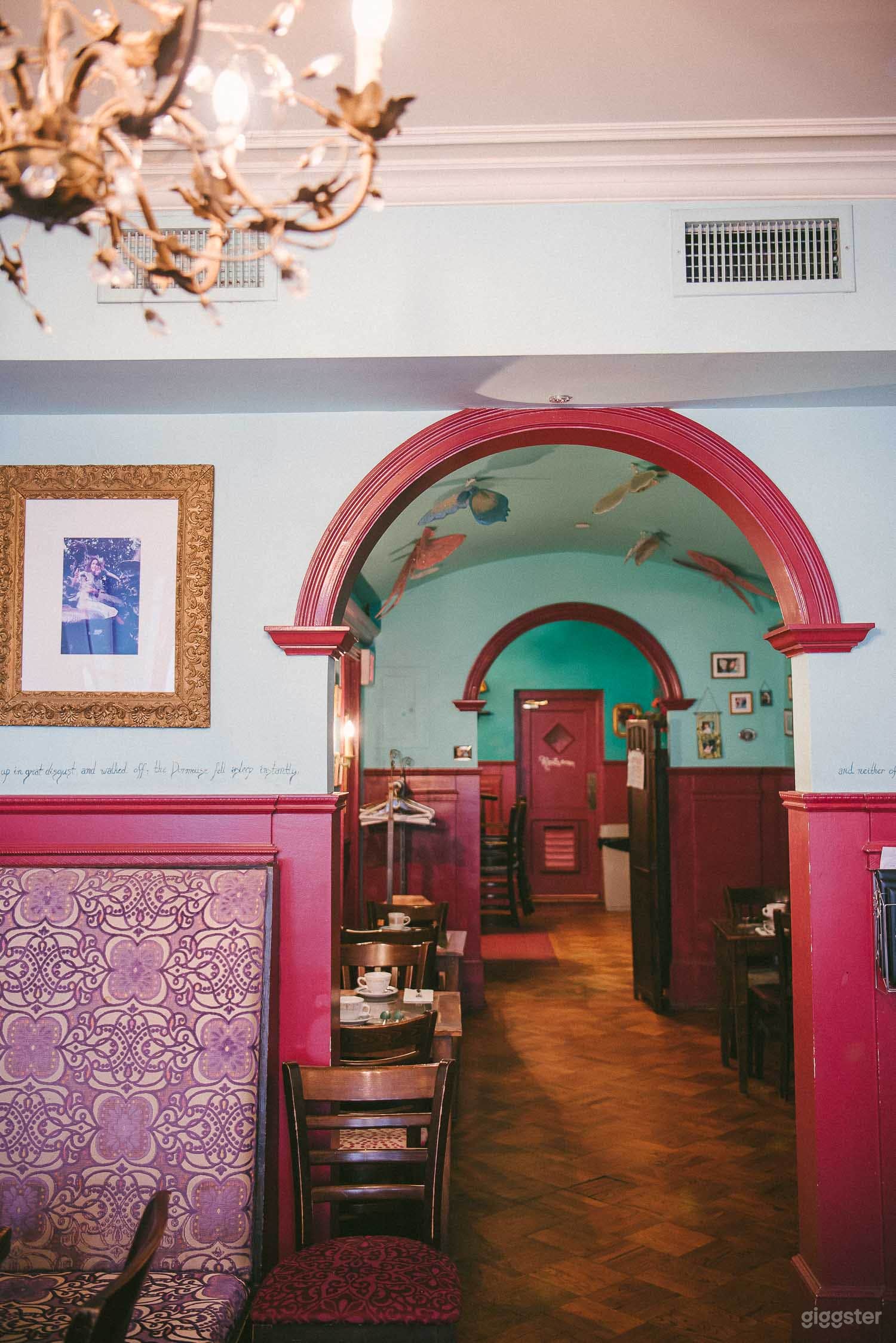 Alice in Wonderland Inspired Tea House- Chapter II Photo 3