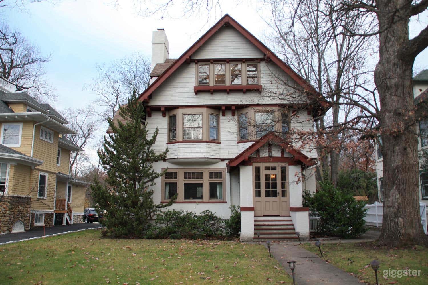 Lived-in home with large backyard and art studio Photo 1