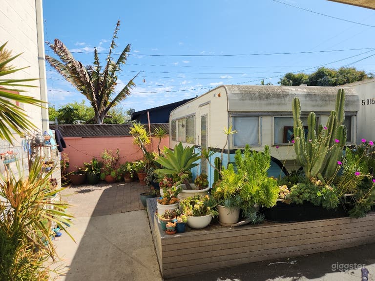  Two Story Loft In Beachside City Of Ventura, CA 