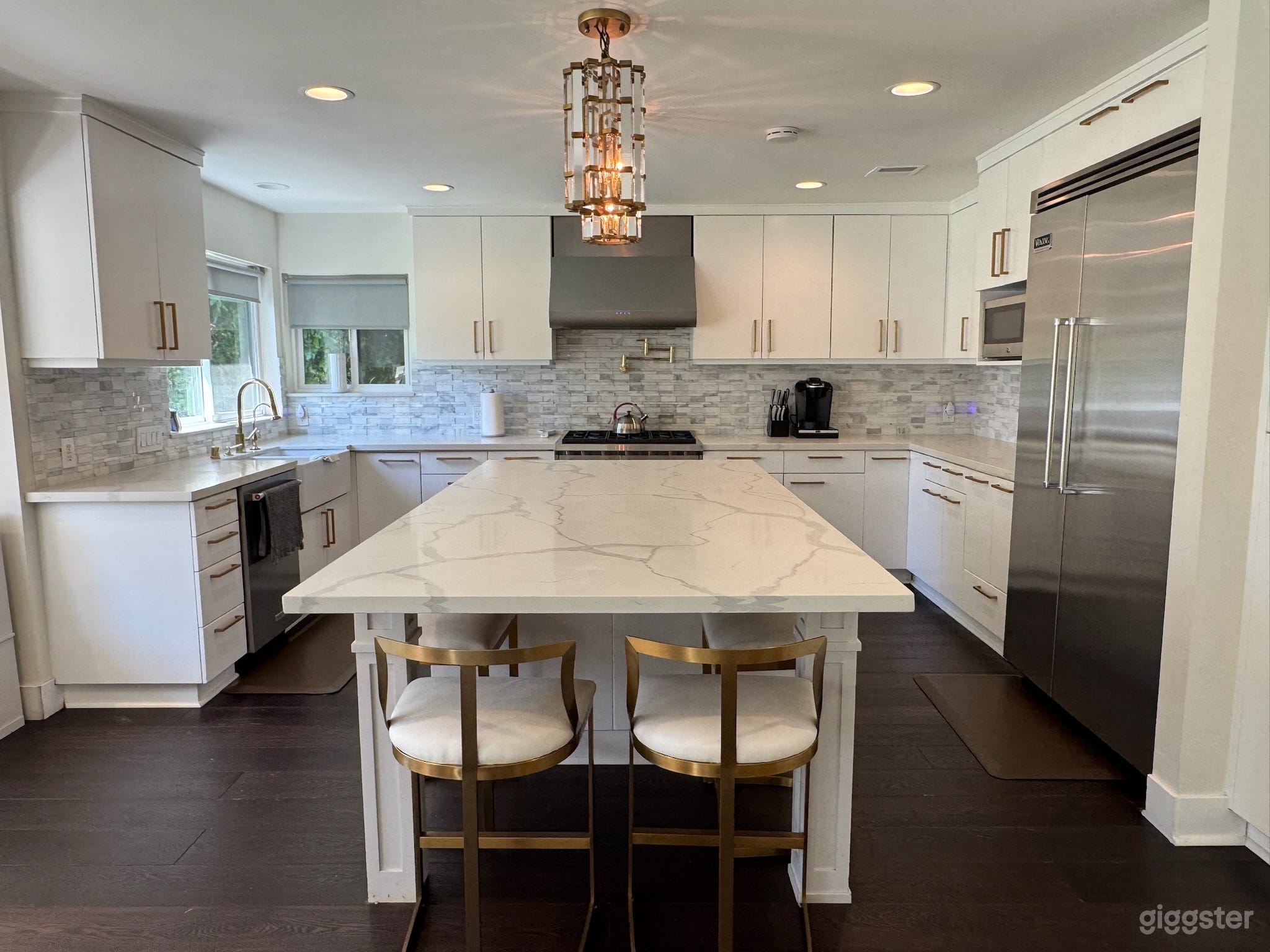 Private Resort Style: Pool, Pavilion Photo 2