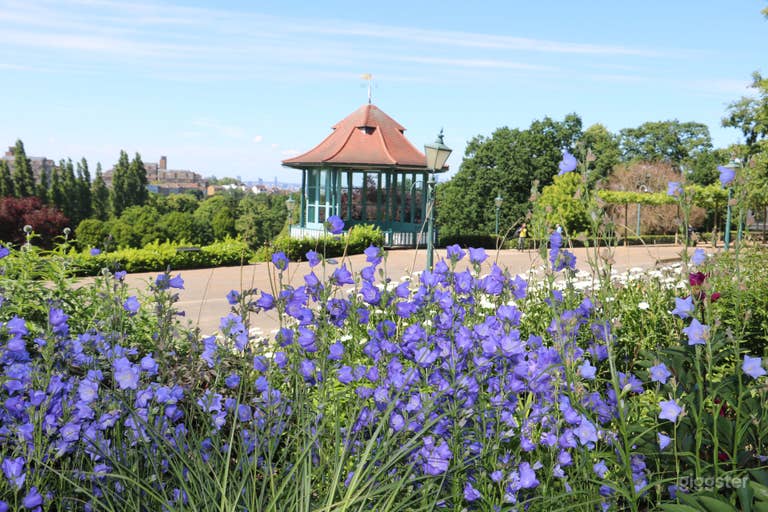  Bandstand with London skyline views 