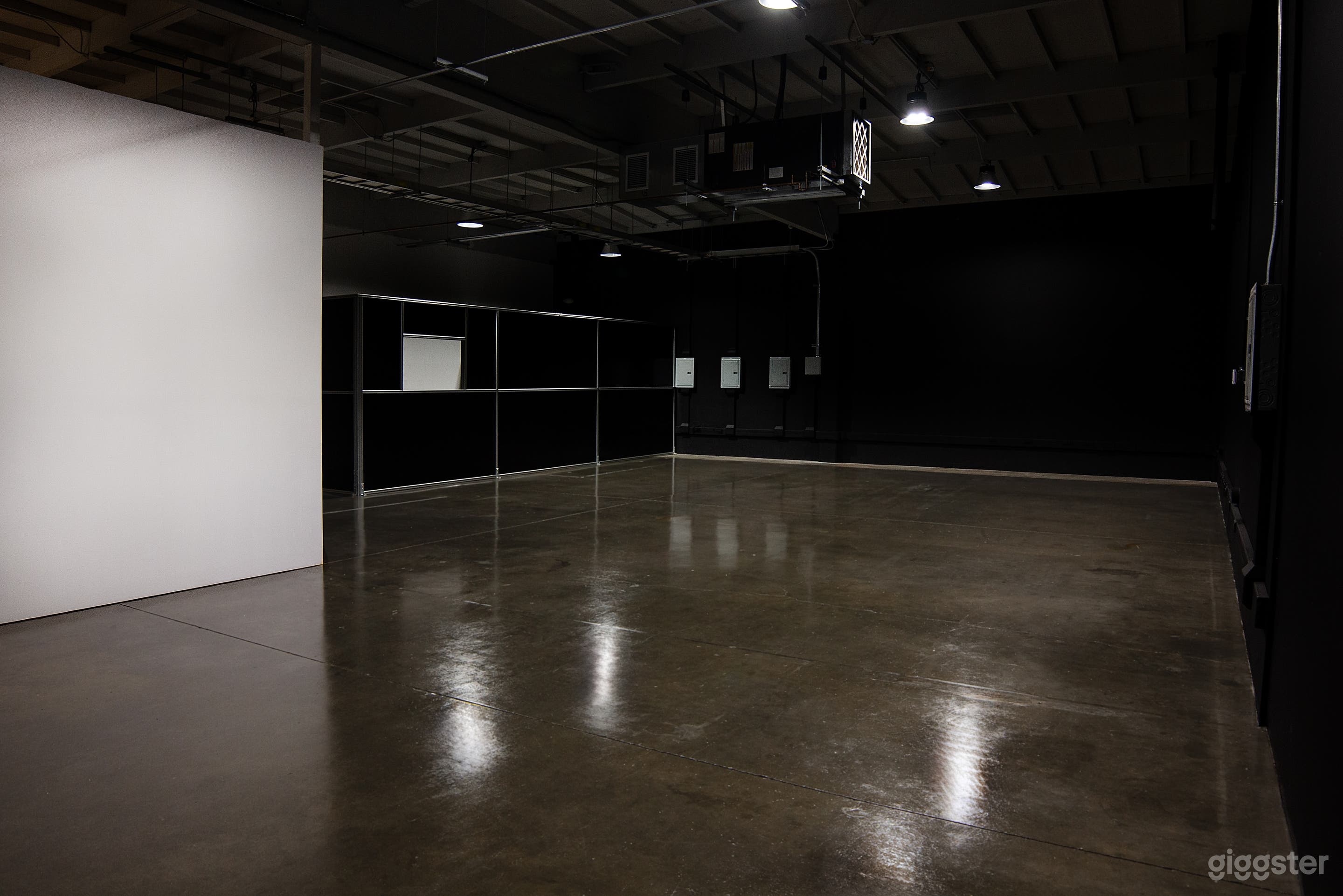 Photography Studio / Film / Video Photo 2