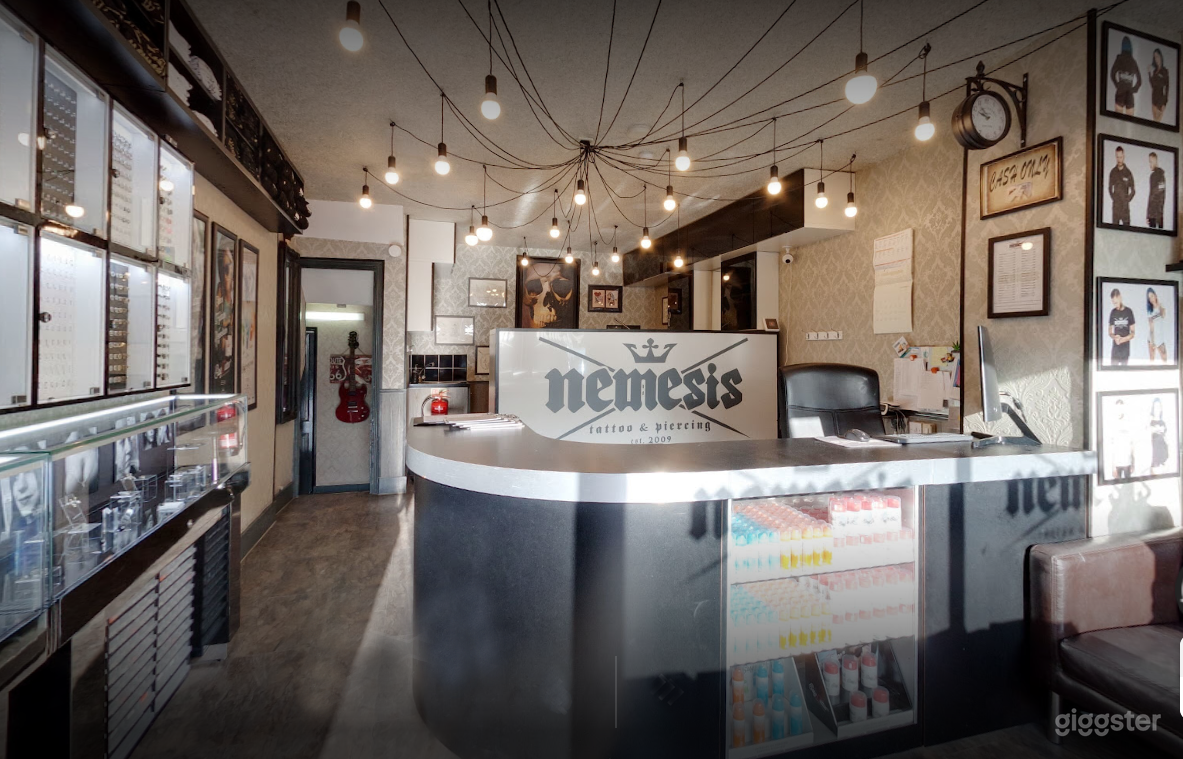 Bucks Street studio upper level shop front