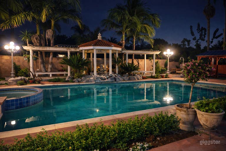  Private Tropical Pool Backyard with Gazebo & Palm Trees 