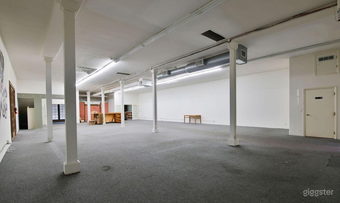 Bare and Unfurnished Space in Burbank Photo 2