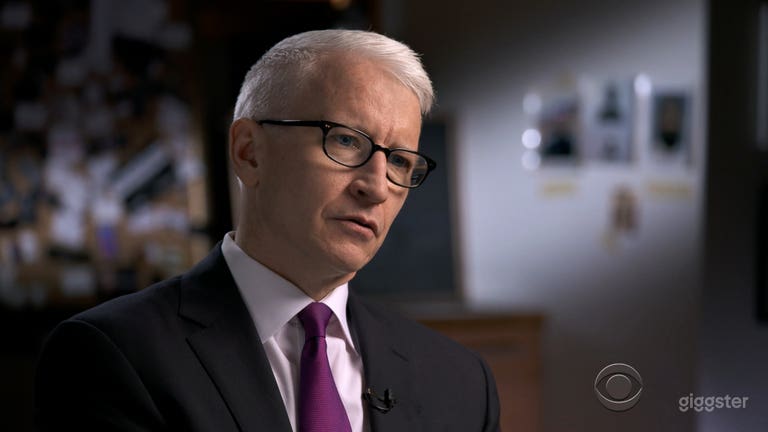  Professional Film/TV/Podcast studio with lighting 