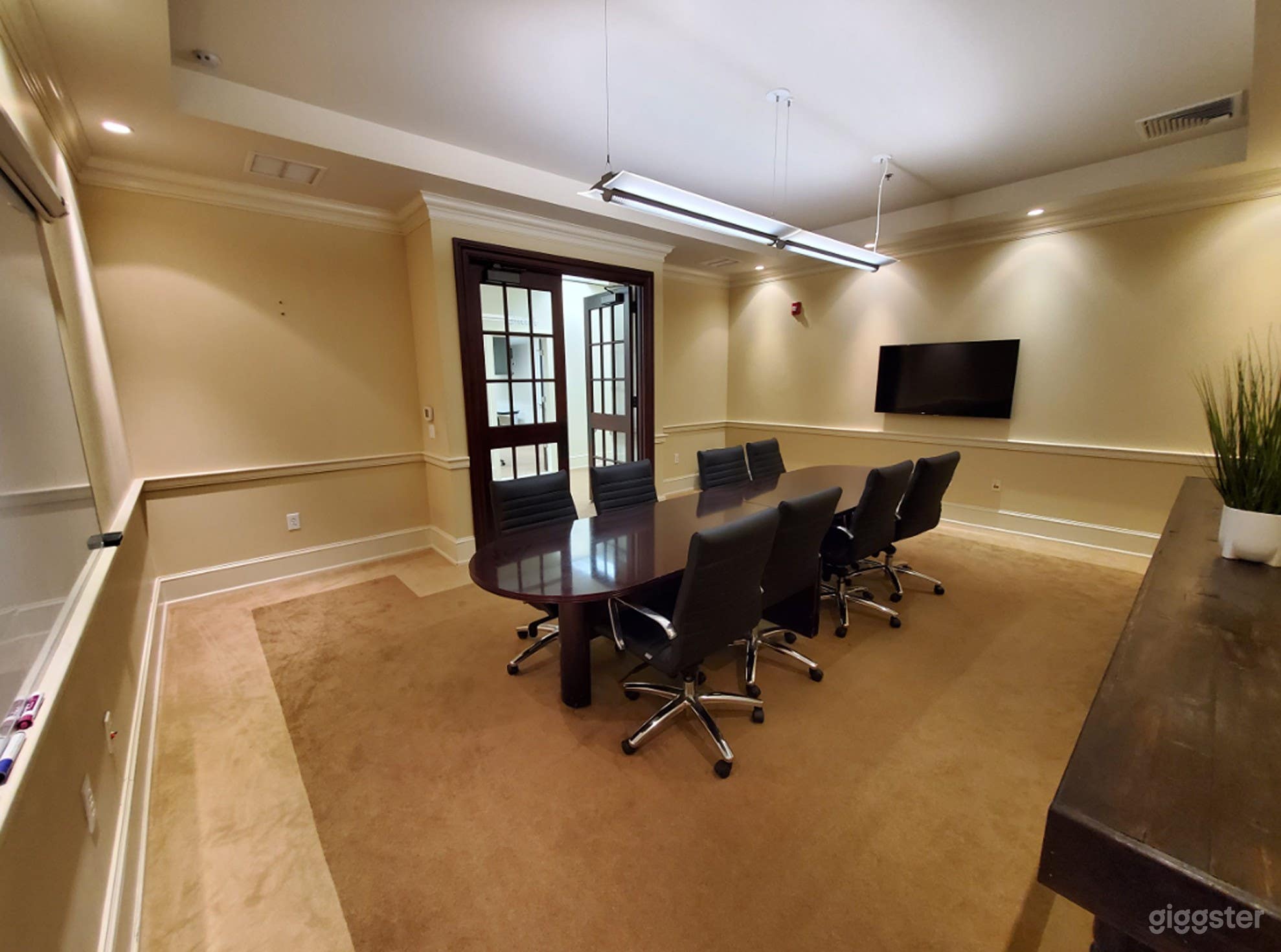 Modern Space in The Heart Of King Of Prussia Photo 4