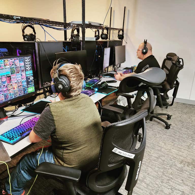  The Gamer's Lounge & Lobby Area 