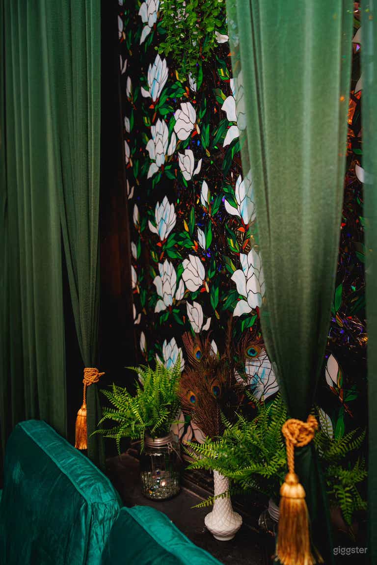  Secret speakeasy prohibition lounge 