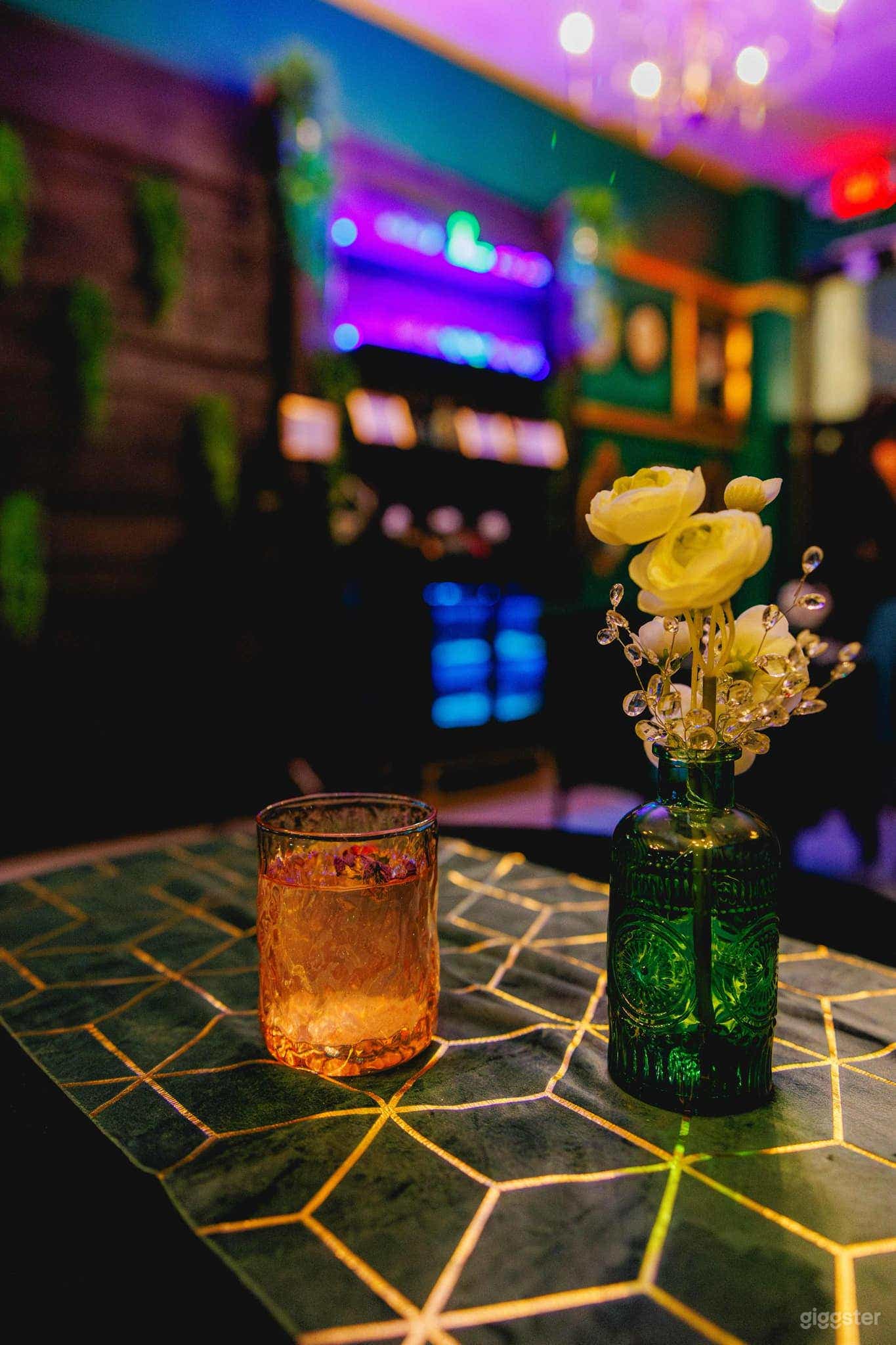 Secret speakeasy prohibition lounge Photo 3