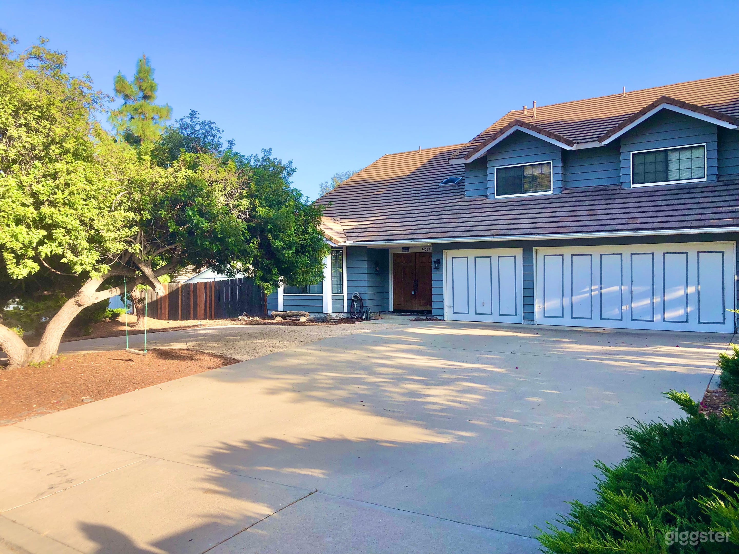 Rustic country home in the hills Photo 4