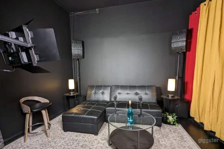 Cozy Creative Studio in Chicago Photo 2