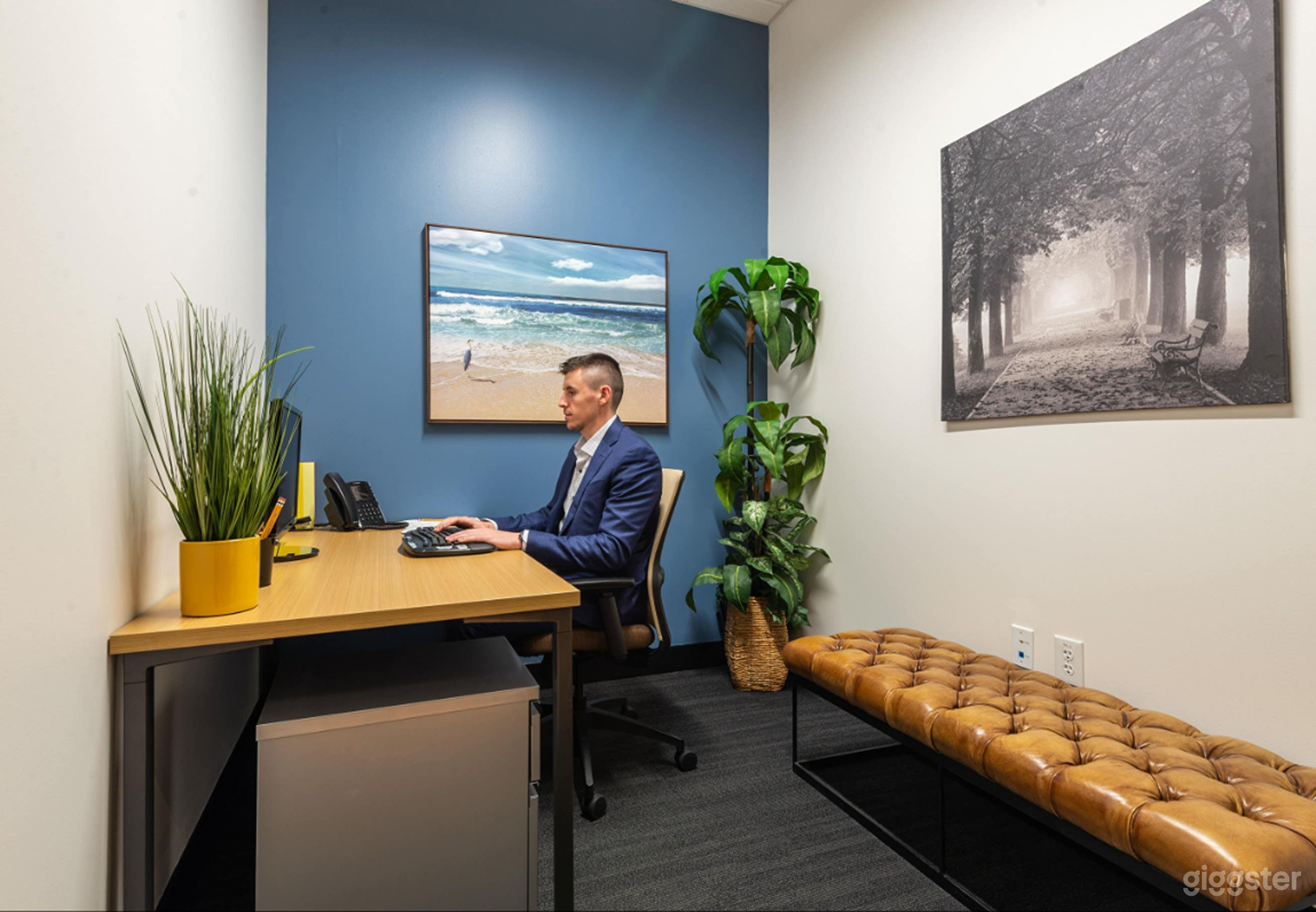 Private &amp; Shared Offices In Las Colinas Photo 1