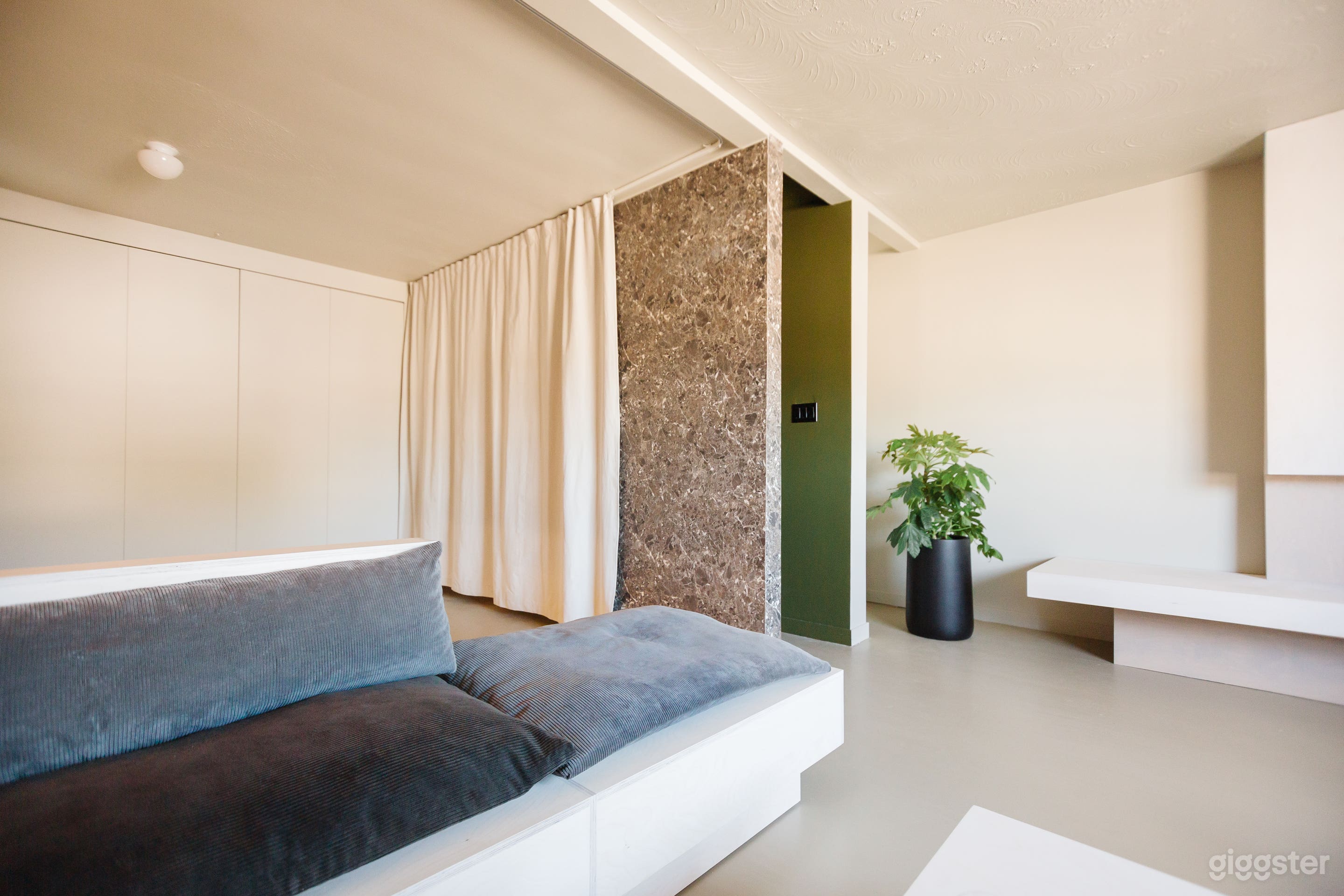 Another optional room divider