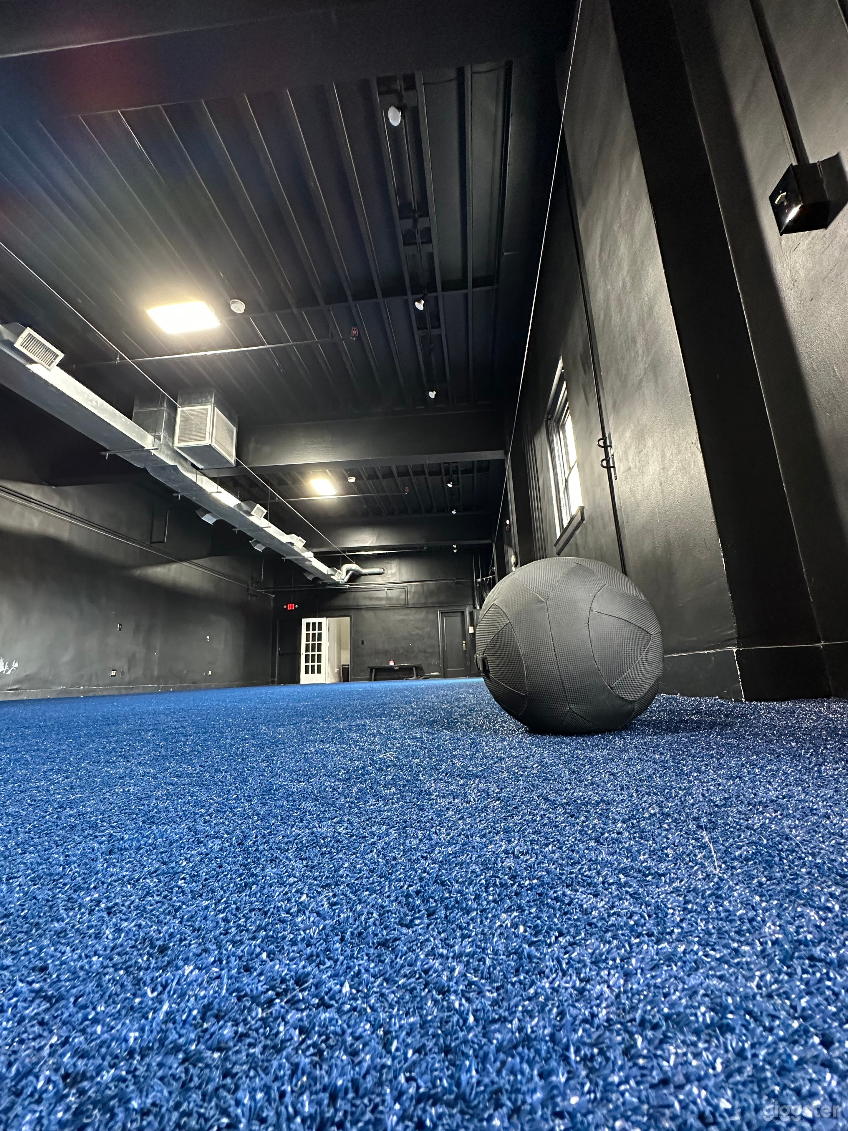 1500 sqft studio available for sublease Montclair NJ Photo 4