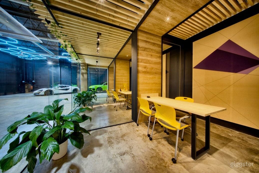 Warehouse with great space! Photo 2