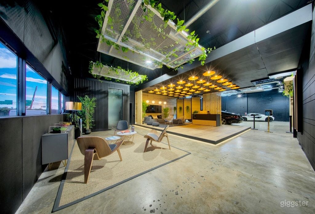 Warehouse with great space! Photo 1