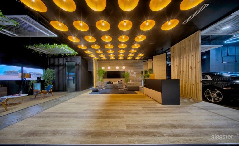  Warehouse with great space! 