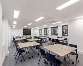  Charles Dickins Room 