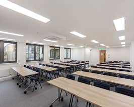  Charles Dickins Room 