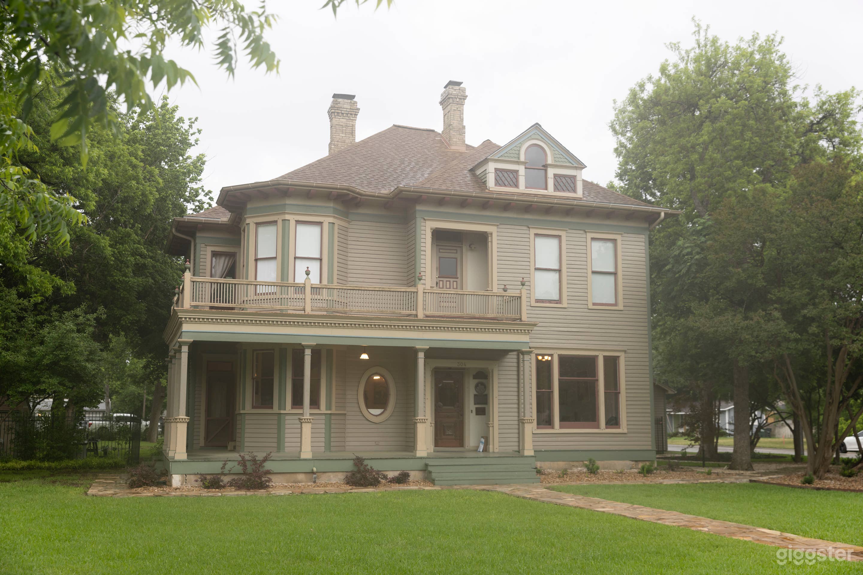 Large Two-story 1890s Victorian Historic Home Photo 2