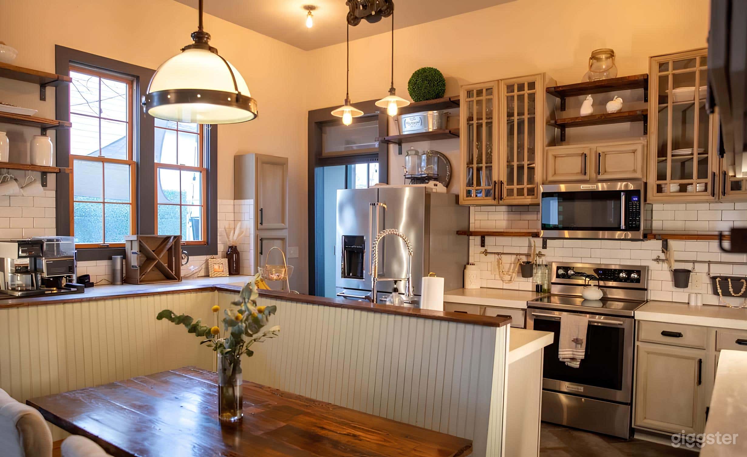 1899 Renovated Victorian Home Photo 3