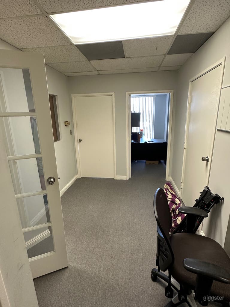  Great Multi-Office Space For Filming 