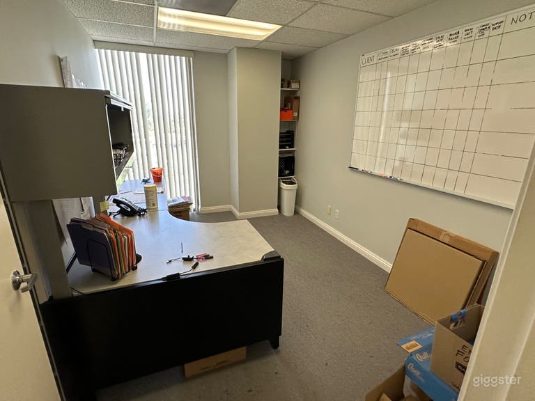  Great Multi-Office Space For Filming 