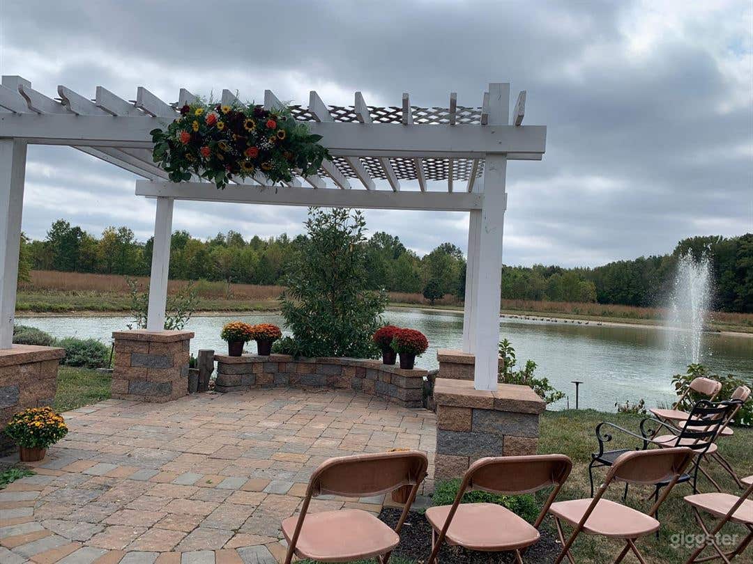 Private Lake Island Pergola Ceremony Venue Photo 4