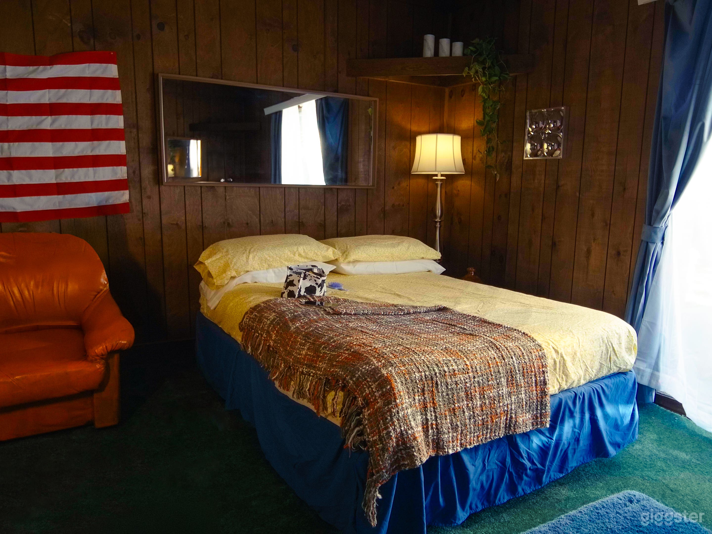 Retro Mid Century Home Photo 2