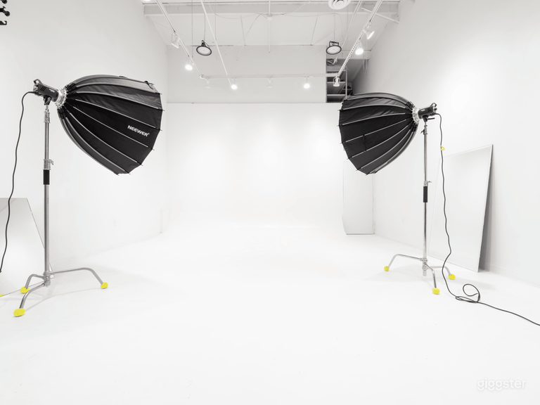  Photography, Podcast Studio, and Multimedia space  