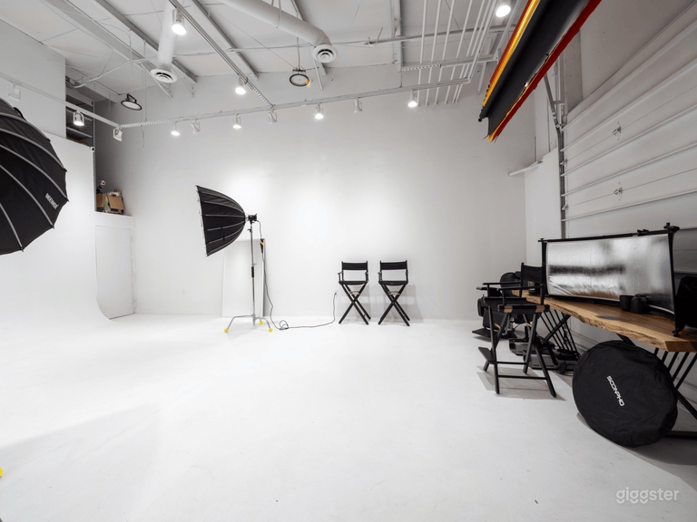  Photography, Podcast Studio, and Multimedia space  
