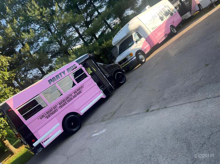  Black & Pink Party Bus in Nashville 