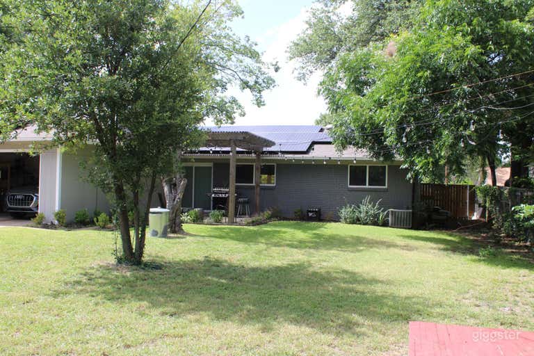  Flexible Residential Space - MINUTES FROM DOWNTOWN 