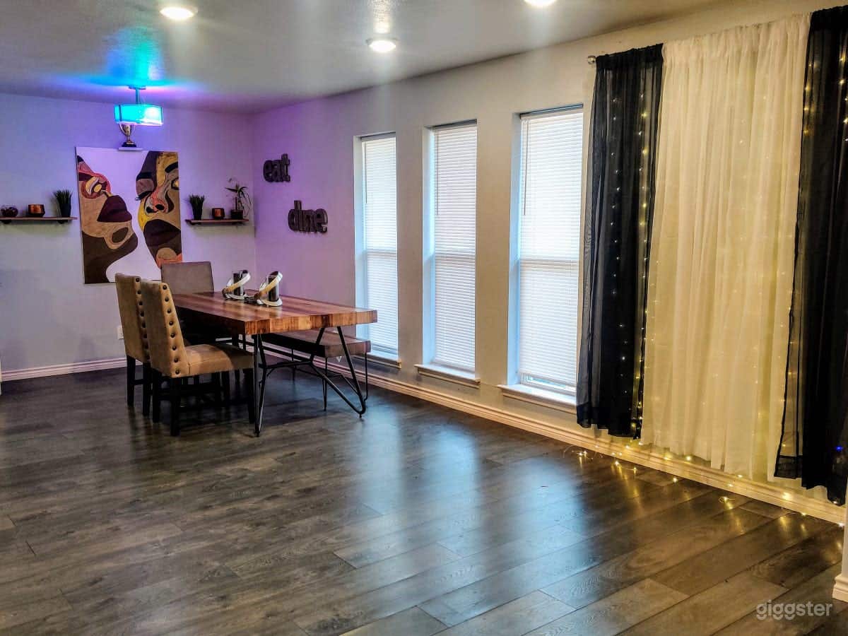 Flexible Residential Space - MINUTES FROM DOWNTOWN Photo 3