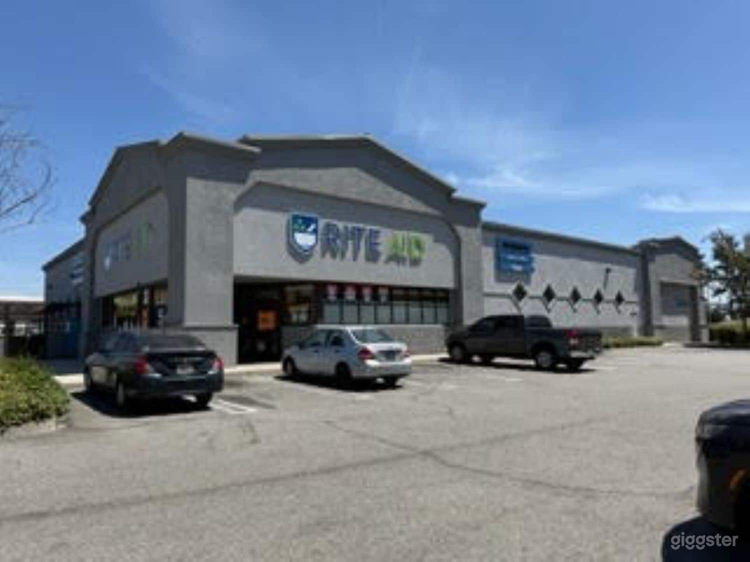 SPACIOUS MULTI-PURPOSE SPACE AND VENUE Photo 2