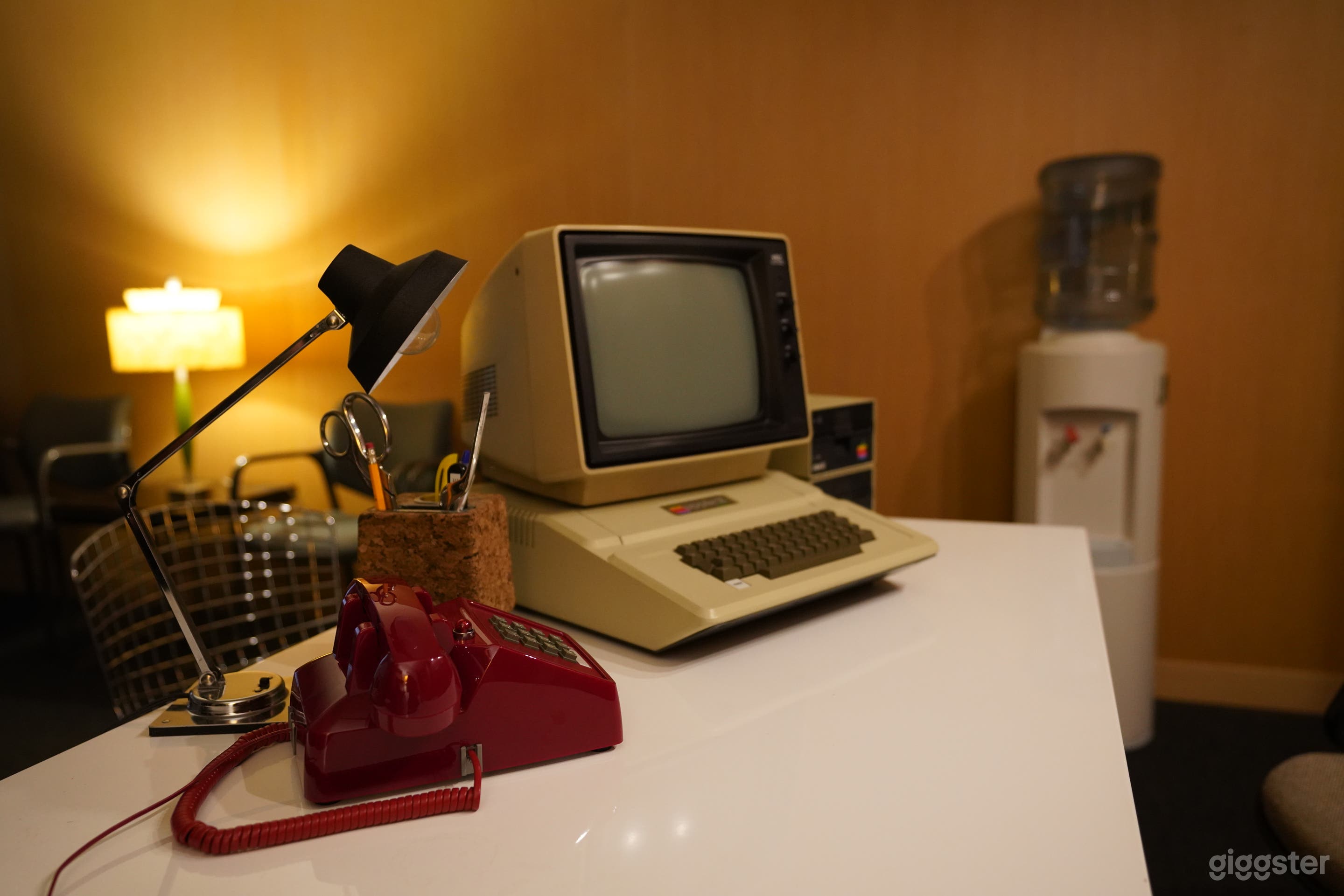 Retro 80s & 90s Office Chic | 360° Set near DTLA Photo 2