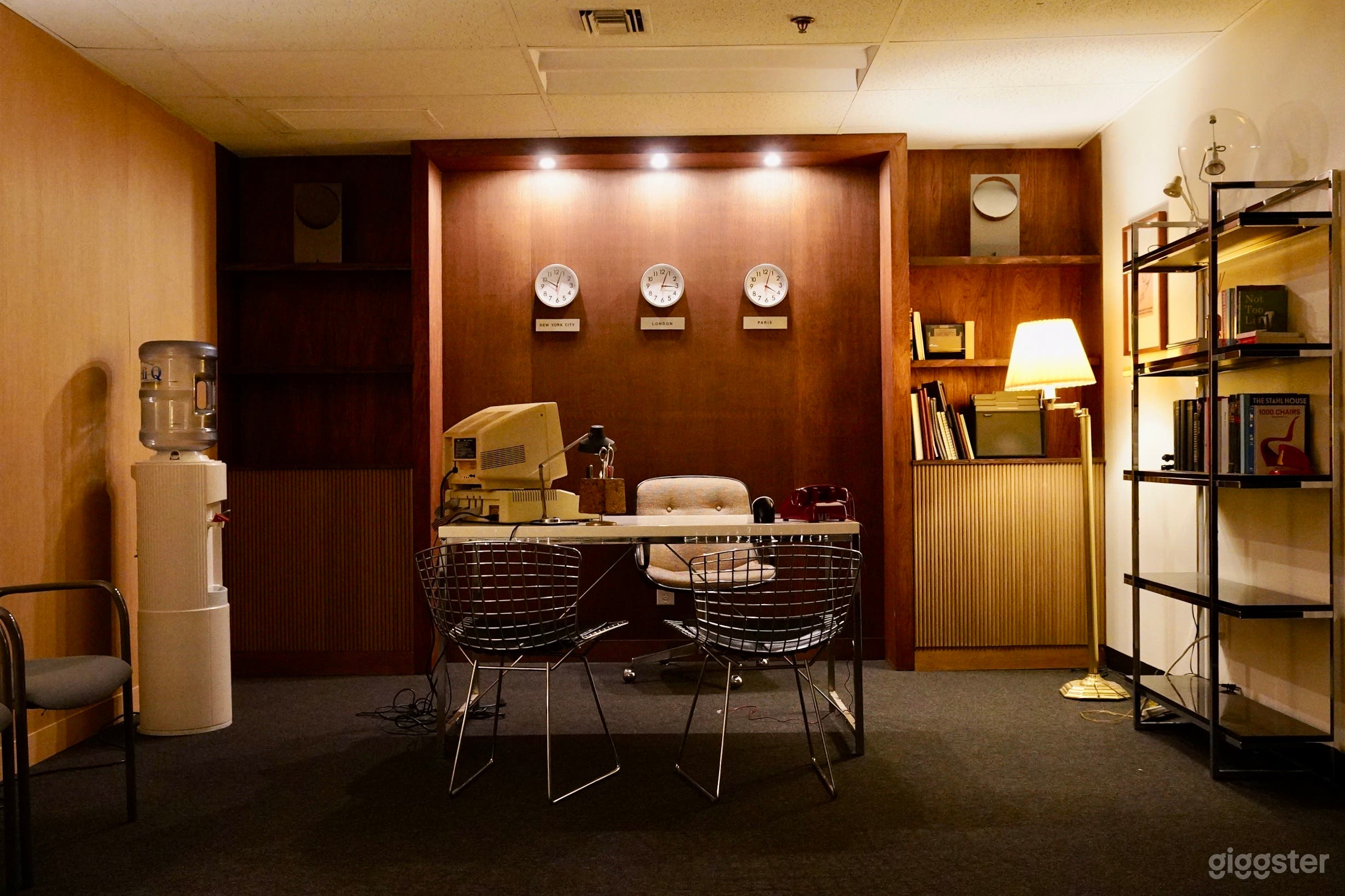 Retro 80s & 90s Office Chic | 360° Set near DTLA Photo 1