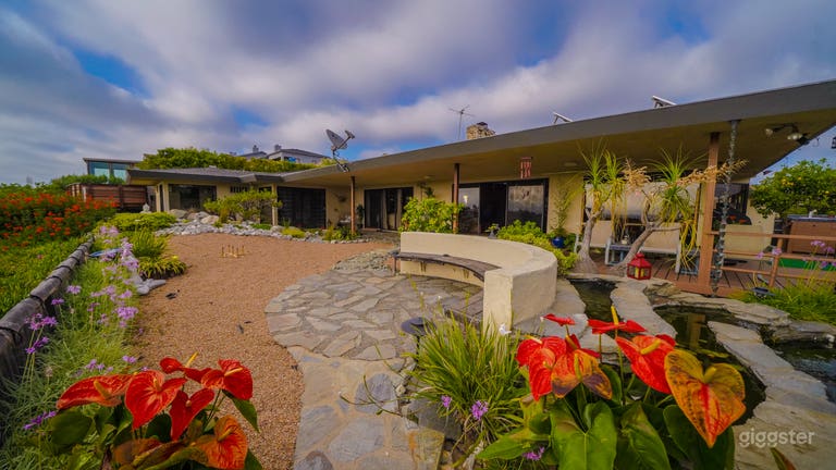  Big Glass House with Ocean Mountain Views 