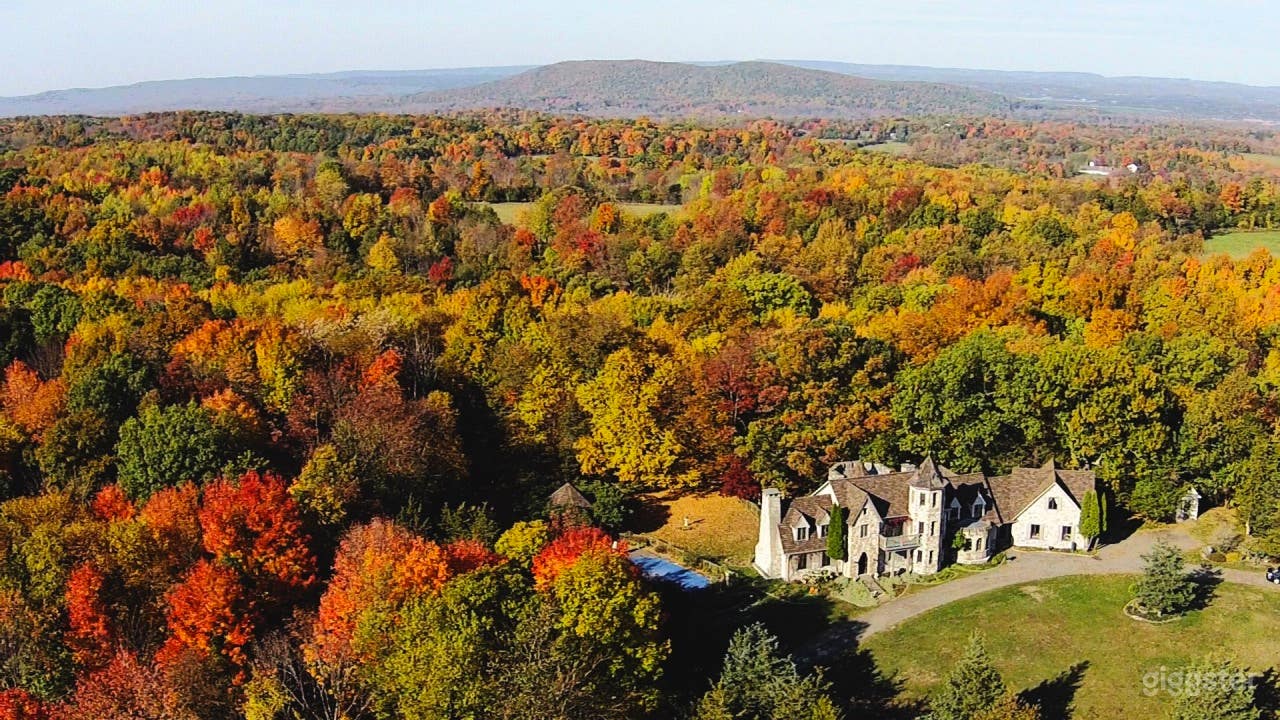 Chateau-Castle one hour from New York City! Photo 1