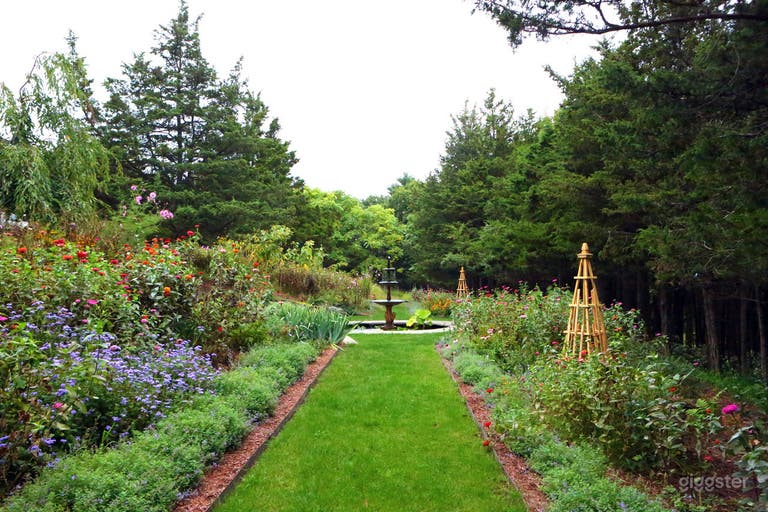  Chateau-Castle one hour from New York City! 