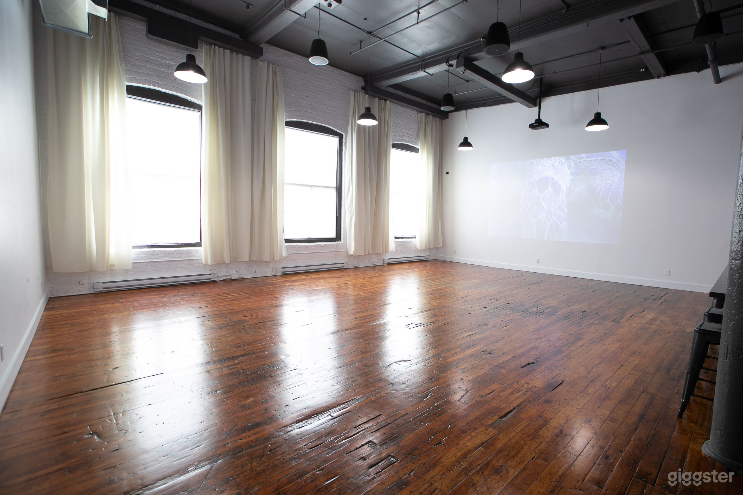 Loft St-Ambroise Photo 2