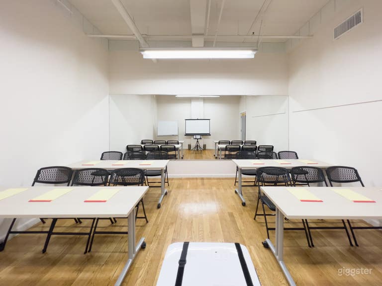  Cre8ive 3-2: Flexible Chelsea Space 