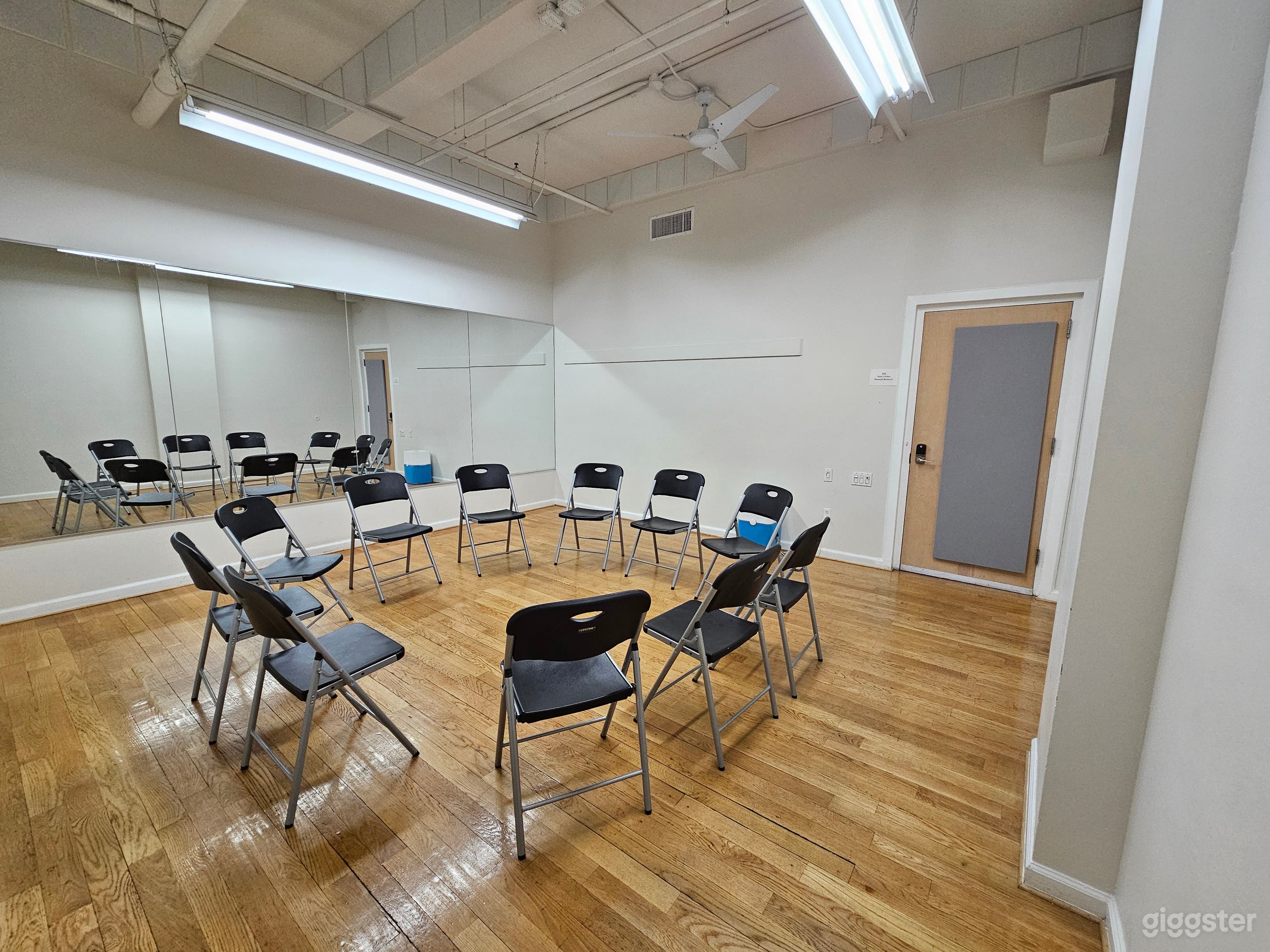 Cre8ive 3-2: Flexible Chelsea Space Photo 3